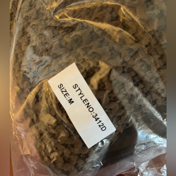 NWT Doe & Rae Belted Brown Smocked Mini Dress Size M - Picture 4 of 4